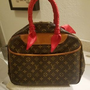 Louis Vuitton Deauville Handbag
